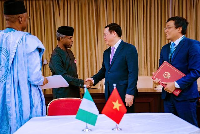 0_1572523817398_VP-Osinbajo-recieves-Vietnamese-Deputy-Prime-Minister-Vuong-Hue-at-the-Presidential-Villa.jpg