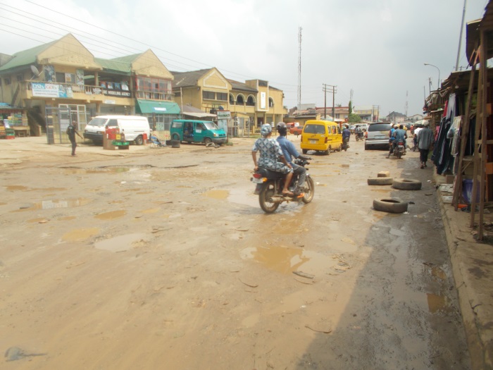 5th avenue gowon estate ipaja lagos road in disrepair