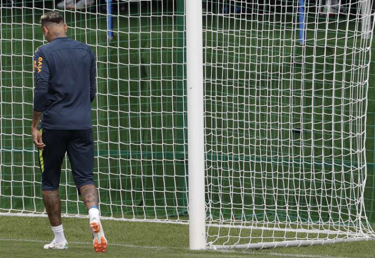 0_1529508286871_neymar leaves brazil session with injury .png.jpg