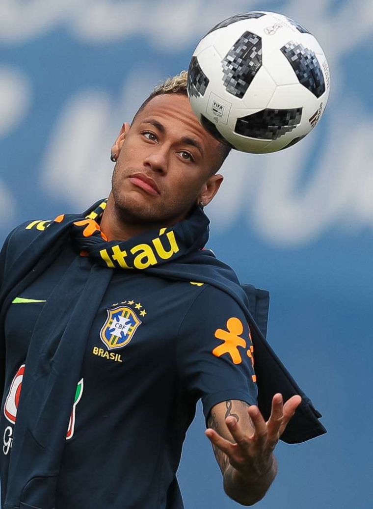 0_1529508402552_neymar leaves brazil session with injury .png.jpg
